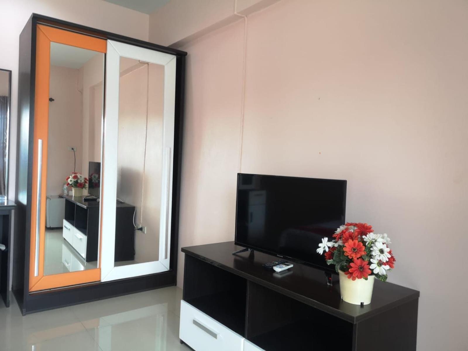 Kjs Pattaya Otel Dış mekan fotoğraf