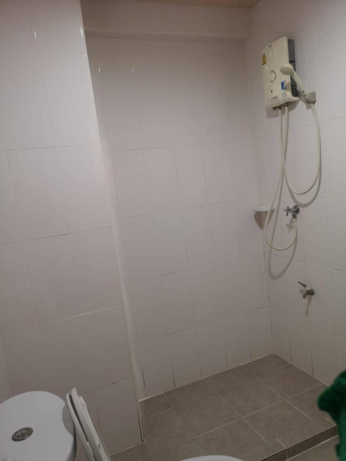 Kjs Pattaya Otel Dış mekan fotoğraf